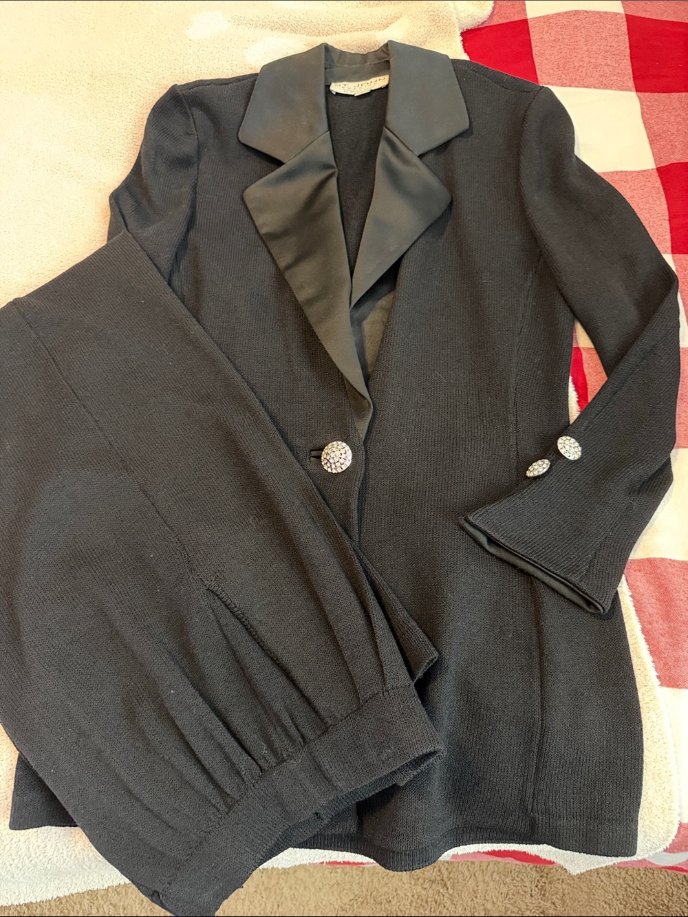 St. John Evenings 2 Pc Suit